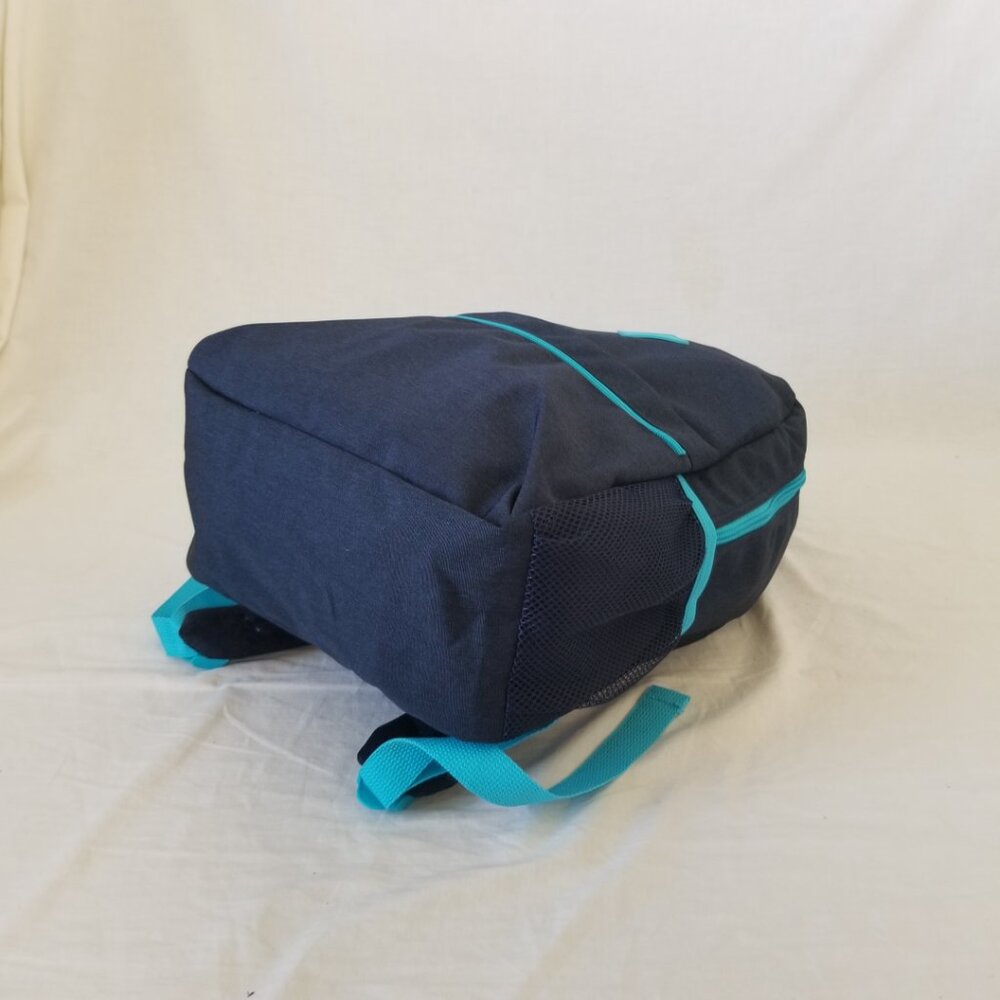 New! Lightweight Navy/Lt. Blue Basic Backpack W/B… - image 8